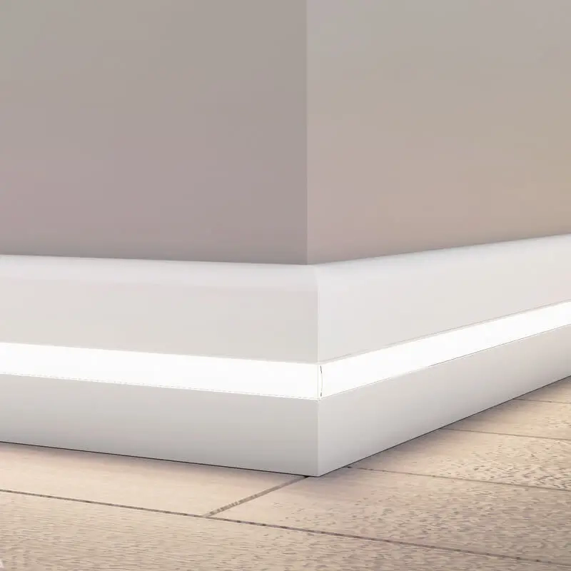 Плинтус напольный PN 050 с подсветкой LED, 2 м