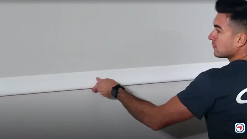 Монтаж молдинга Cosca Decor