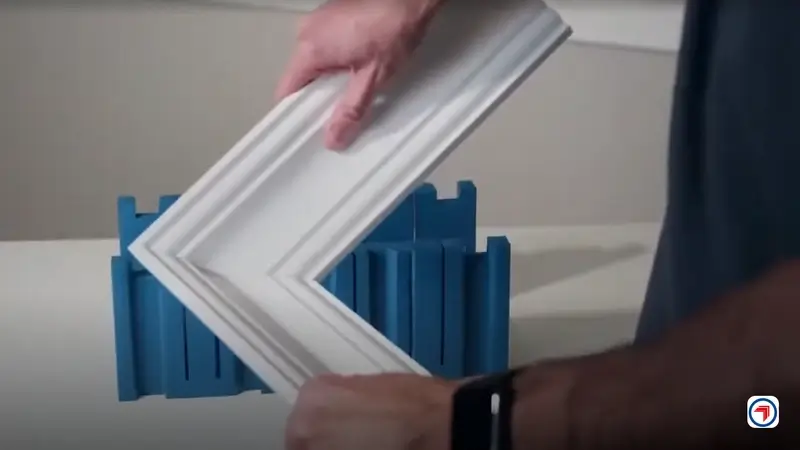 Инструкция по монтажу внутреннего угла плинтуса, карниза и молдинга Cosca Decor